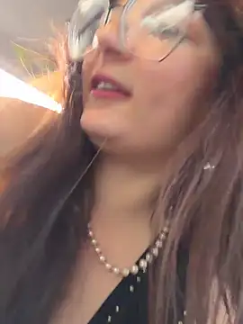 urpuppymoon online show from 03.04.26