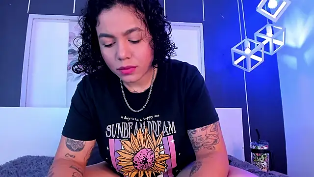 Alexxxholy online show from 12.31.24