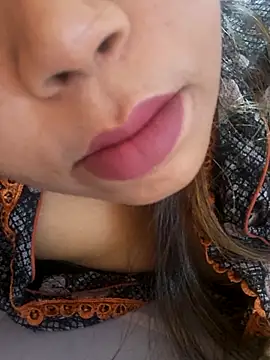 Snapshot of Ravina_patil1 chatting on 10.12.25 Ravina patil1 online show from 10.12.25