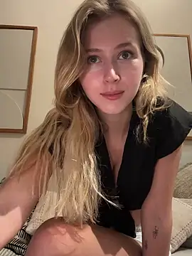 LunaRase online show from 02.09.25