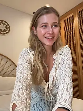 LunaRase online show from 03.08.25