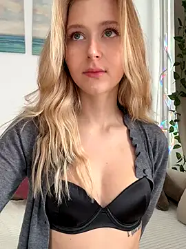 LunaRase online show from 10.09.25