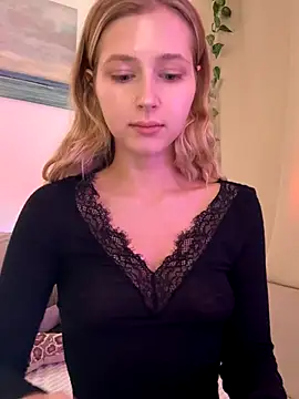 LunaRase online show from 10.16.25