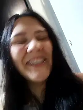 Ariakris online show from 05.06.26