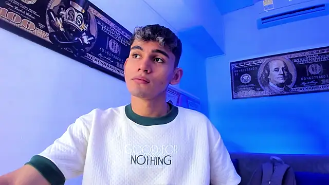 EstebanPerez  online show from 12.12.24