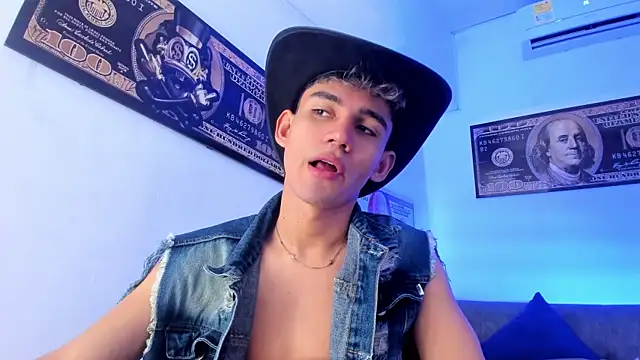 EstebanPerez  online show from 12.13.24