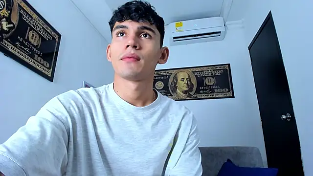 EstebanPerez  online show from 01.15.25