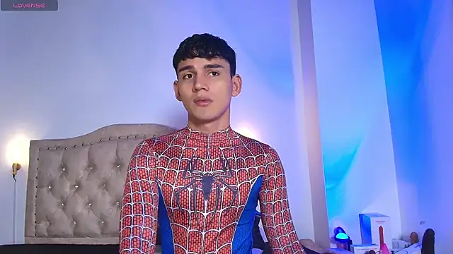 Snapshot of EstebanPerez_ chatting on 10.10.25 EstebanPerez  online show from 10.10.25