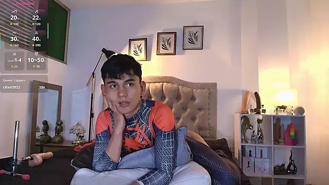 Snapshot of EstebanPerez_ chatting on 10.23.25 EstebanPerez  online show from 10.23.25