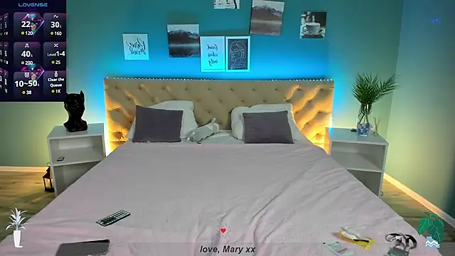 Mary Xextra online show from 02.28.25