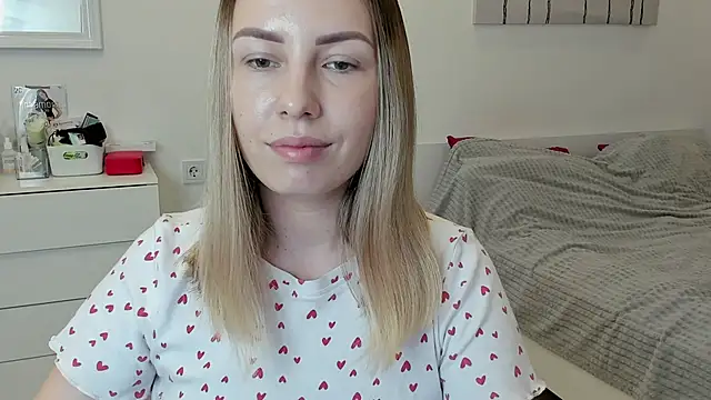 Mia shy1 online show from 01.06.25