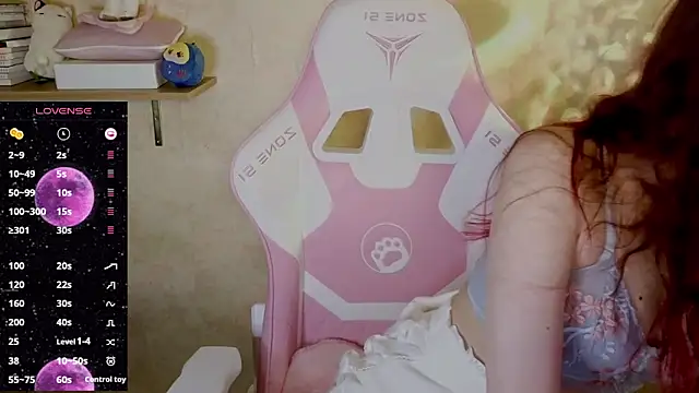 Lucy Millss online show from 01.31.25