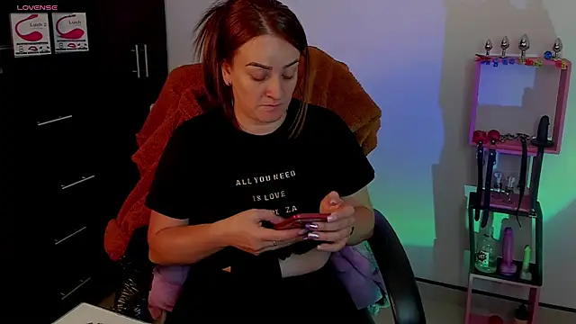 sara goodgirl13 online show from 12.22.24