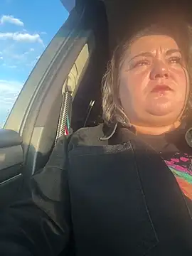 Snapshot of MikyVesela chatting on 10.09.25 MikyVesela online show from 10.09.25