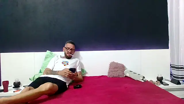 Snapshot of MikyVesela chatting on 11.06.25 MikyVesela online show from 11.06.25