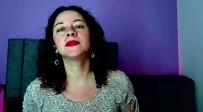 Snapshot of ArtesanaMK chatting on 01.25.25 ArtesanaMK online show from 01.25.25