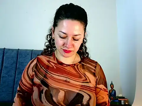 Snapshot of ArtesanaMK chatting on 09.20.25 ArtesanaMK online show from 09.20.25