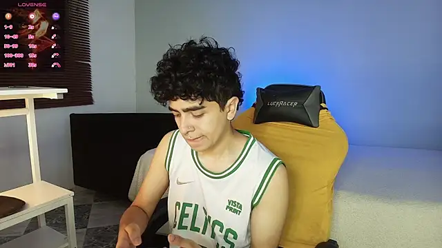  nickconnor01 online show from 09.30.25