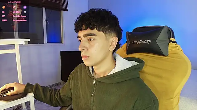  nickconnor01 online show from 10.05.25