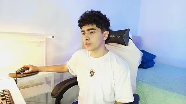  nickconnor01 online show from 10.22.25