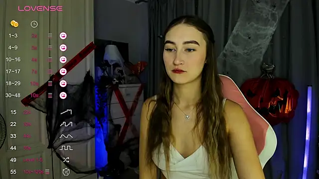 Snapshot of Milemissy chatting on 11.03.25 Milemissy online show from 11.03.25