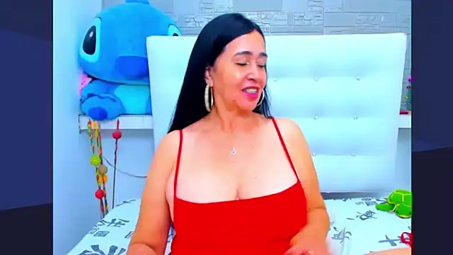 HorniestMilf online show from 01.11.25