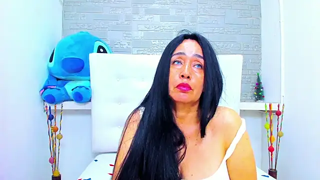 HorniestMilf online show from 12.21.25