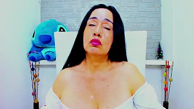 HorniestMilf online show from 01.18.26