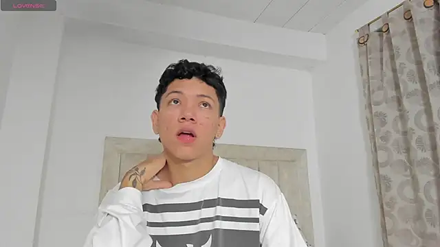 JulianRose 1 online show from 12.29.24