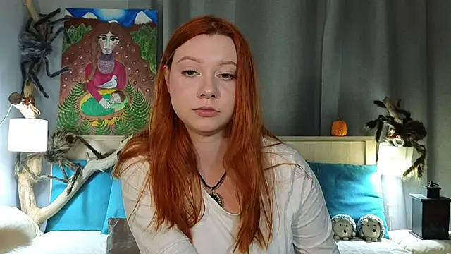 Snapshot of MileyMiller chatting on 10.19.25 MileyMiller online show from 10.19.25