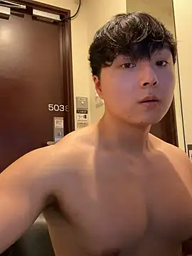 Snapshot of Tkcqcc chatting on 10.28.25 Tkcqcc online show from 10.28.25