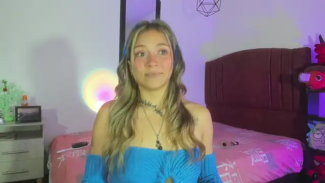 alisson zafiro  online show from 12.17.24