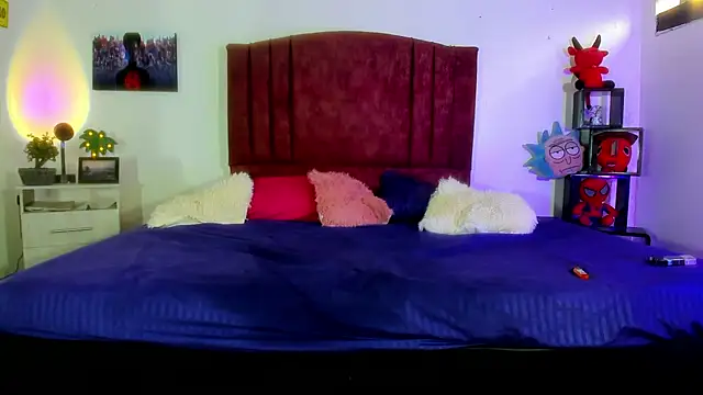 alisson zafiro  online show from 01.09.25