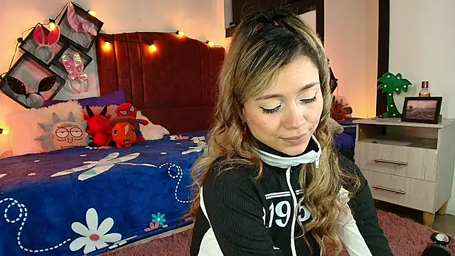 alisson zafiro  online show from 03.09.25