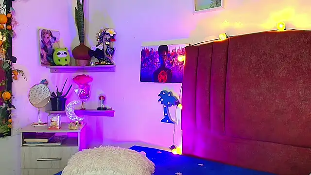 alisson zafiro  online show from 04.10.26