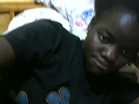 Snapshot of Sweet_chico2 chatting on 12.01.24 Sweet chico2 online show from 12.01.24
