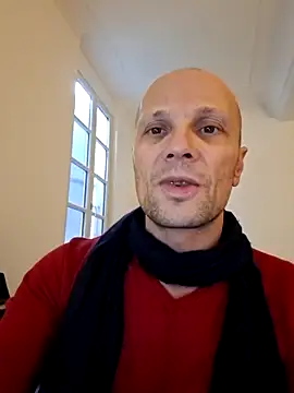 Snapshot of wedge75 chatting on 12.22.25 wedge75 online show from 12.22.25