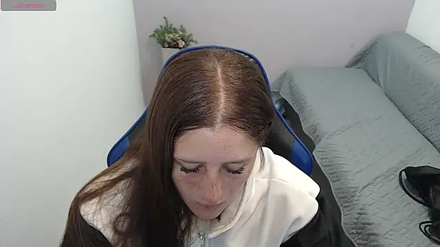 Snapshot of valerie_diaz1 chatting on 09.16.25 valerie diaz1 online show from 09.16.25