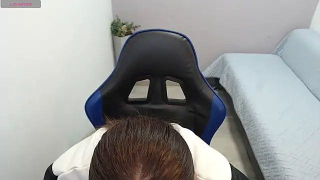 Snapshot of valerie_diaz1 chatting on 09.22.25 valerie diaz1 online show from 09.22.25