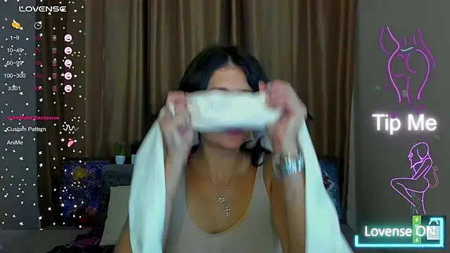 Alianna Solo Kisses online show from 10.24.25