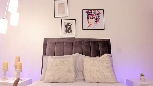 Snapshot of helen_mooree chatting on 02.21.25 helen mooree online show from 02.21.25