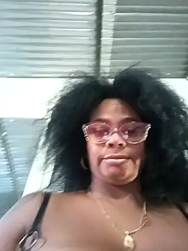 Melanie candy  online show from 10.06.25