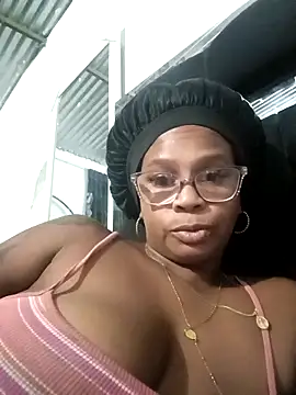 Melanie candy  online show from 10.13.25