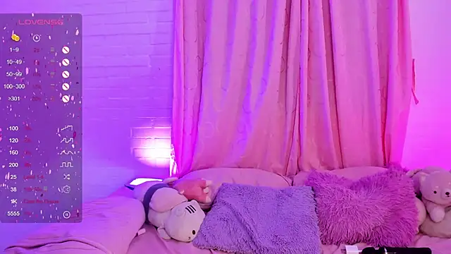 Snapshot of pink_quarz chatting on 01.09.25 pink quarz online show from 01.09.25