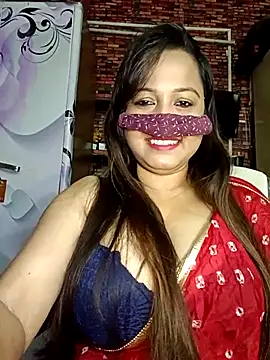 Snapshot of albelasummi702 chatting on 09.18.25 albelasummi702 online show from 09.18.25