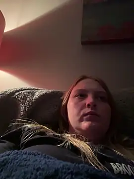 Snapshot of PhatAssBlond chatting on 12.15.24 PhatAssBlond online show from 12.15.24