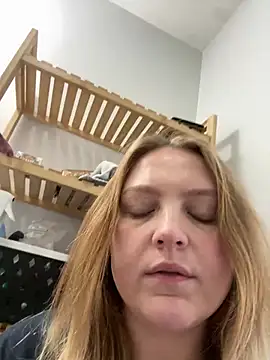 Snapshot of PhatAssBlond chatting on 12.24.24 PhatAssBlond online show from 12.24.24