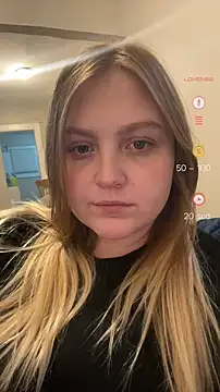 Snapshot of PhatAssBlond chatting on 01.04.25 PhatAssBlond online show from 01.04.25