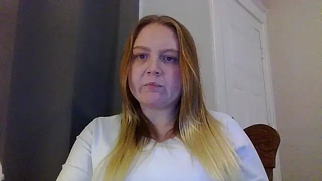 Snapshot of PhatAssBlond chatting on 01.25.25 PhatAssBlond online show from 01.25.25