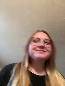 Snapshot of PhatAssBlond chatting on 02.02.25 PhatAssBlond online show from 02.02.25
